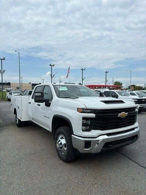 2024 Chevrolet Silverado 3500HD CC Work Truck