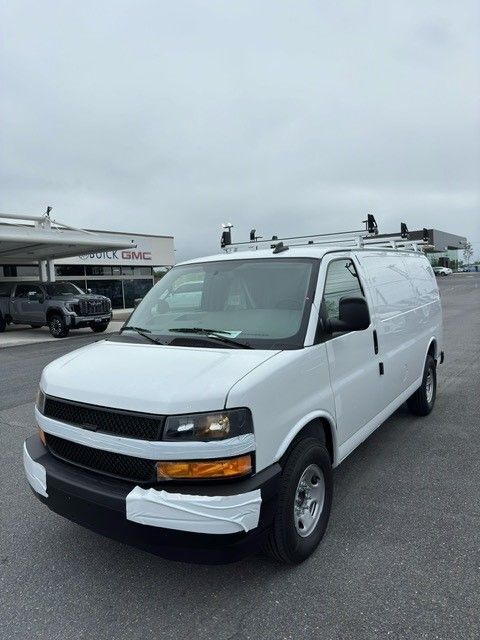 2024 Chevrolet Express 2500