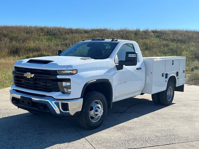 2024 Chevrolet Silverado 3500HD CC Work Truck