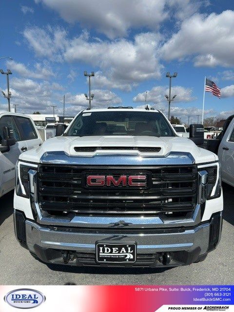 2024 GMC Sierra 3500HD CC Pro