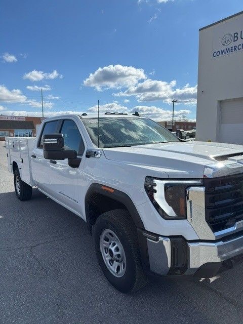 2024 GMC Sierra 3500HD CC Pro
