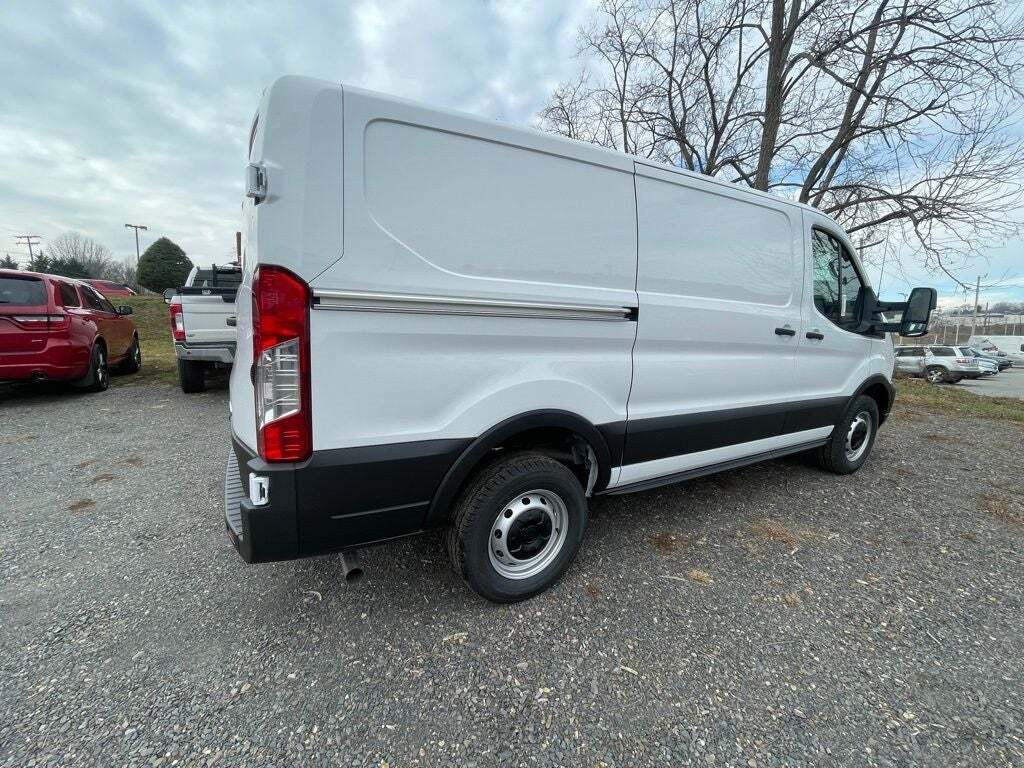 2024 Ford Transit 250