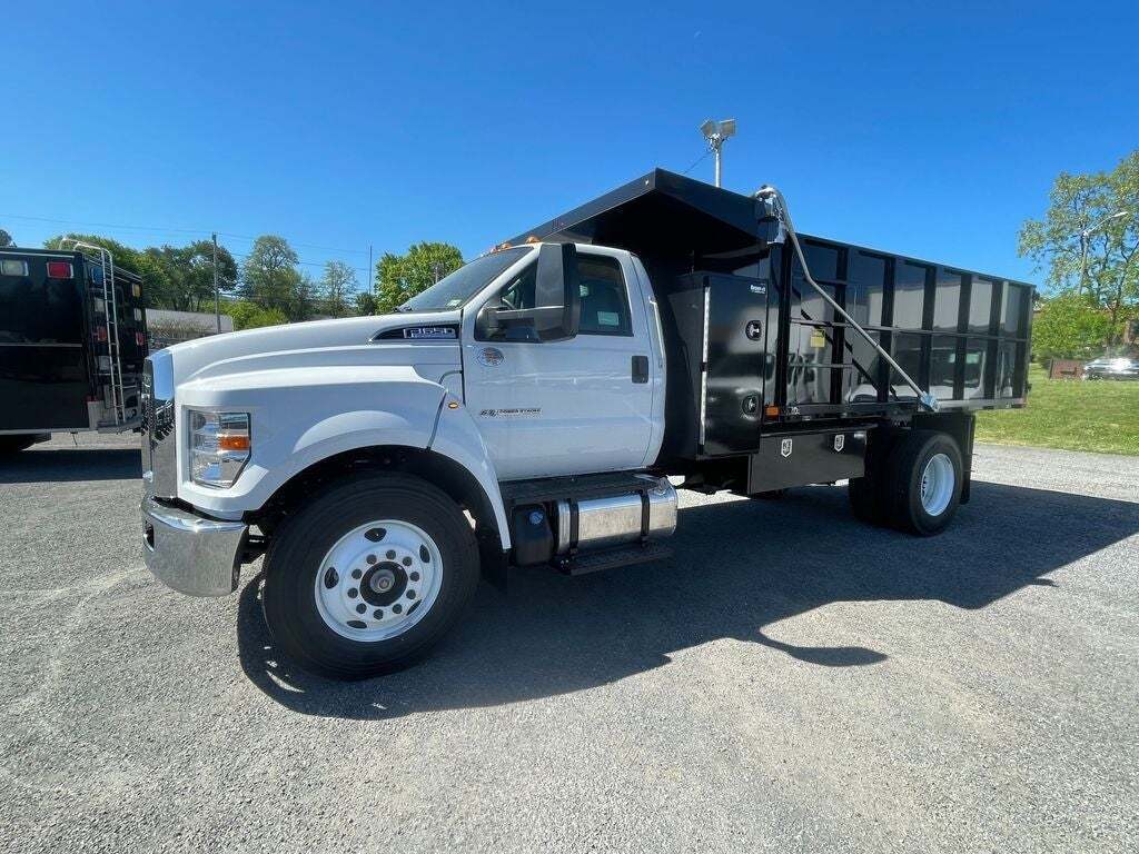 2024 Ford F-650 Super Duty 