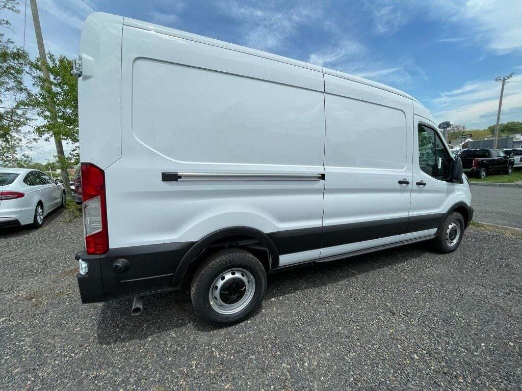 2025 Ford Transit 250