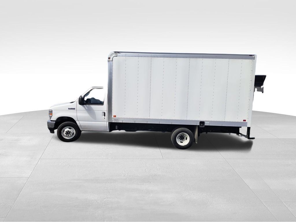 2024 Ford E-Series E-350 SD