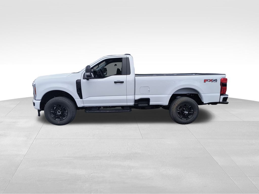 2025 Ford F-350 Super Duty XL