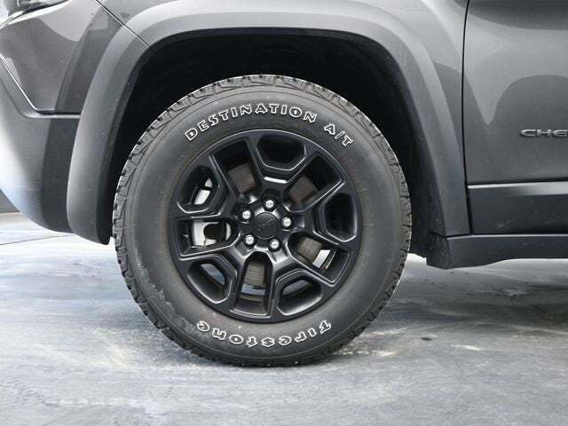 2022 Jeep Cherokee Trailhawk
