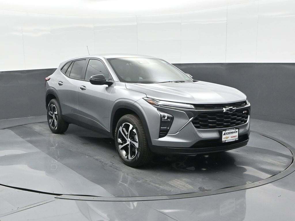 2025 Chevrolet Trax RS