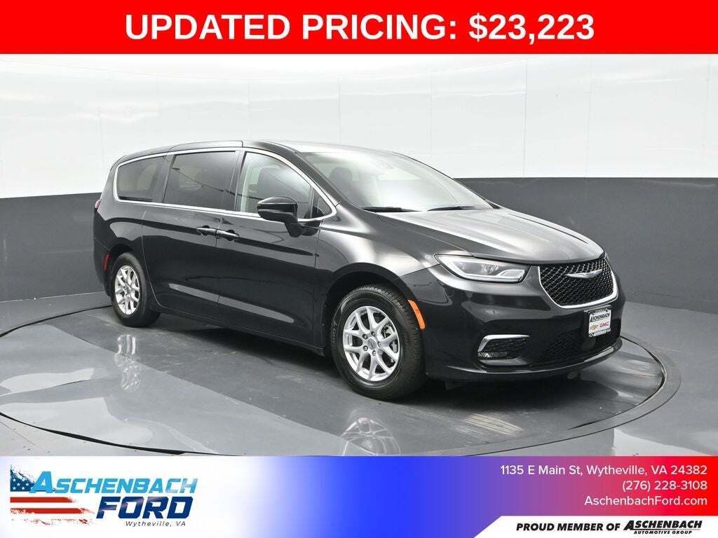 2023 Chrysler Pacifica Touring L