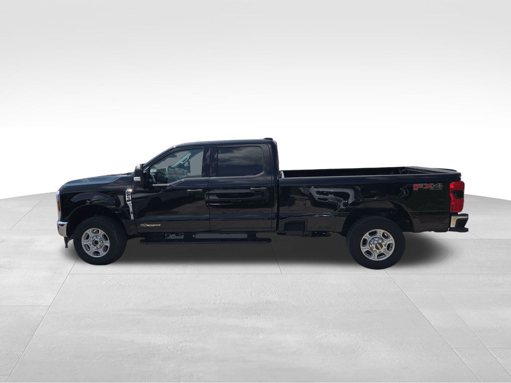 2025 Ford F-250 Super Duty XLT