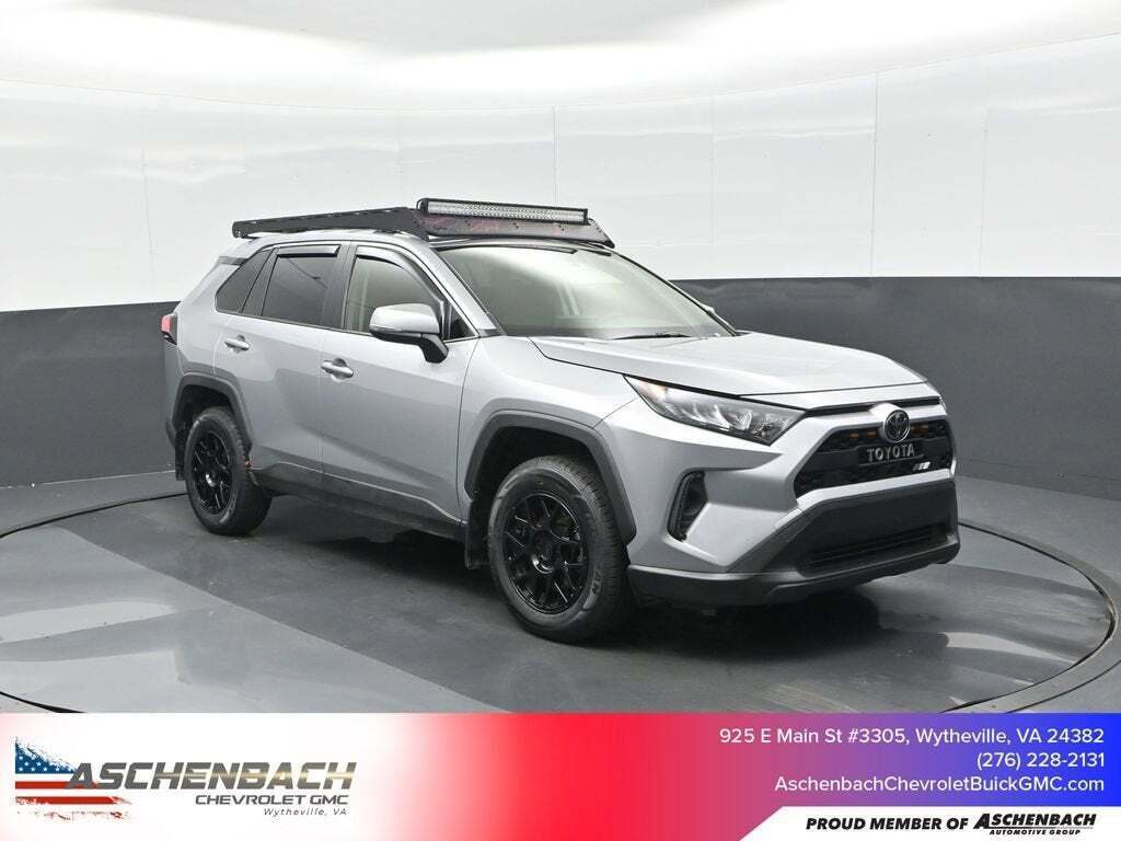 2019 Toyota RAV4 LE