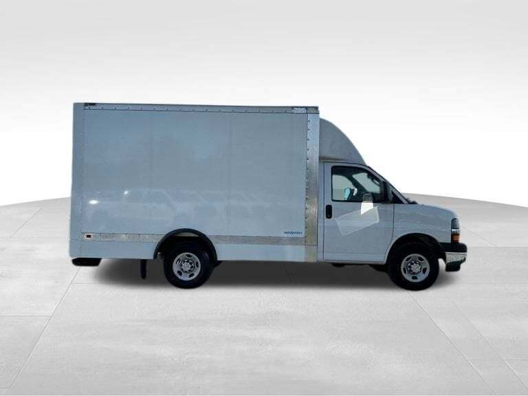 2023 Chevrolet Express 3500