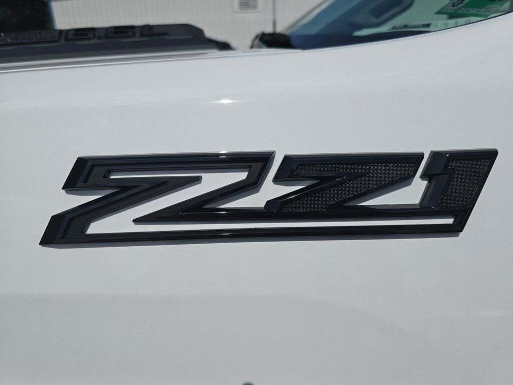 2025 Chevrolet Silverado 2500HD Custom