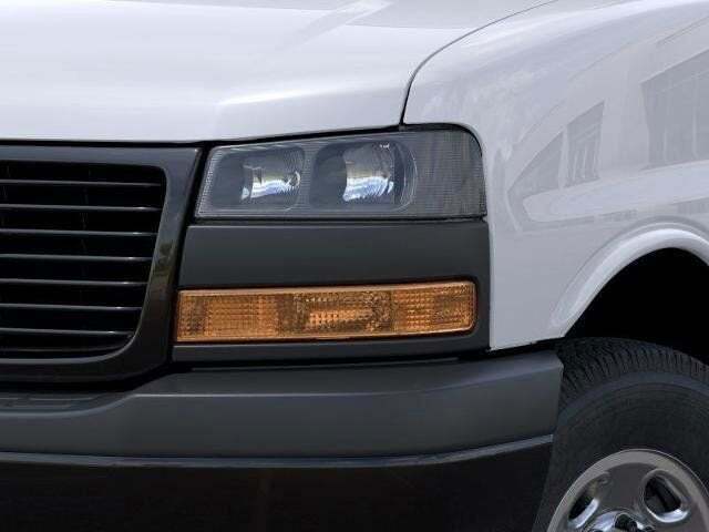 2025 GMC Savana 3500