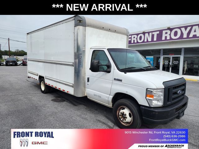 2018 Ford E-Series E-350 SD