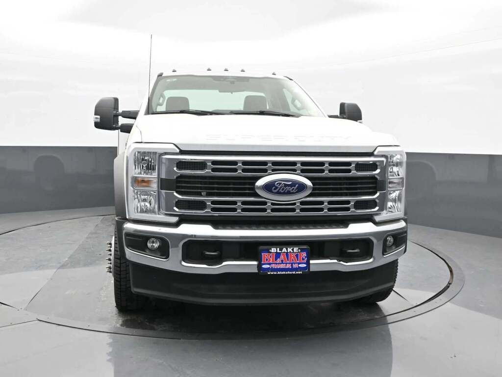 2023 Ford F-550 Chassis XL