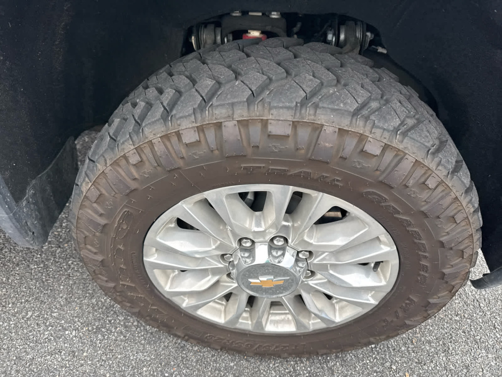 2022 Chevrolet Silverado 2500HD 4WD Crew Cab Standard Bed High Country