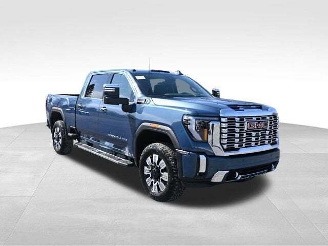 2025 GMC Sierra 2500HD 4WD Crew Cab Standard Bed Denali