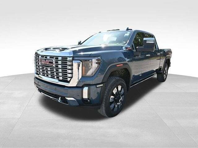 2025 GMC Sierra 2500HD 4WD Crew Cab Standard Bed Denali
