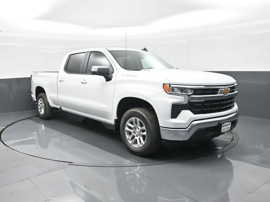 2026 Chevrolet Silverado 1500 4WD Crew Cab Standard Bed LT