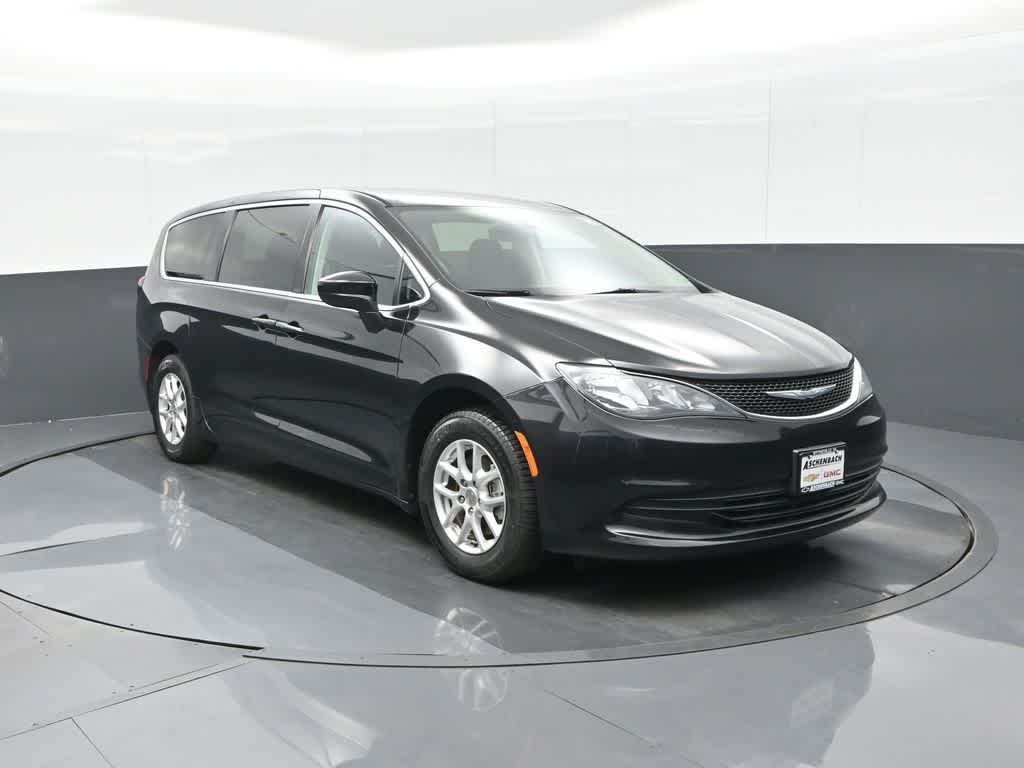 2017 Chrysler Pacifica Touring
