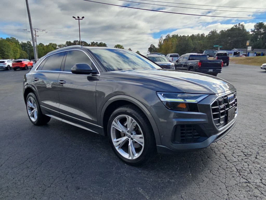 2019 Audi Q8 55 Premium