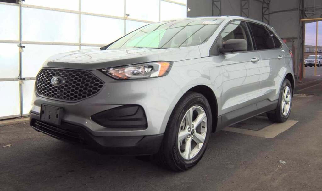 2023 Ford Edge SE