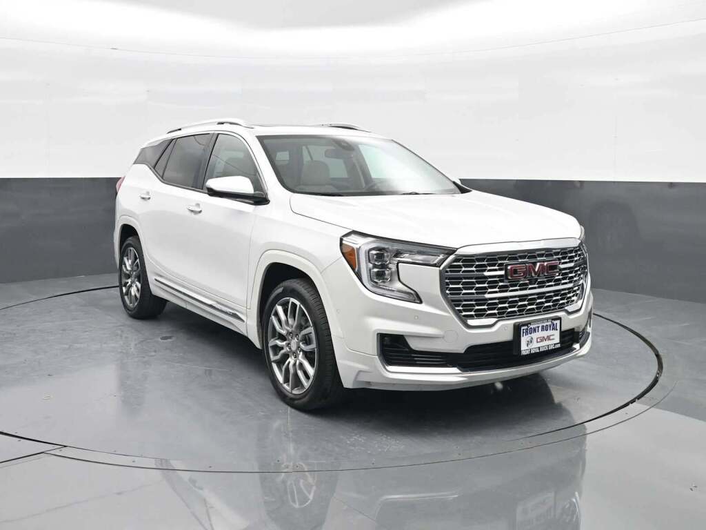 2024 GMC Terrain AWD Denali