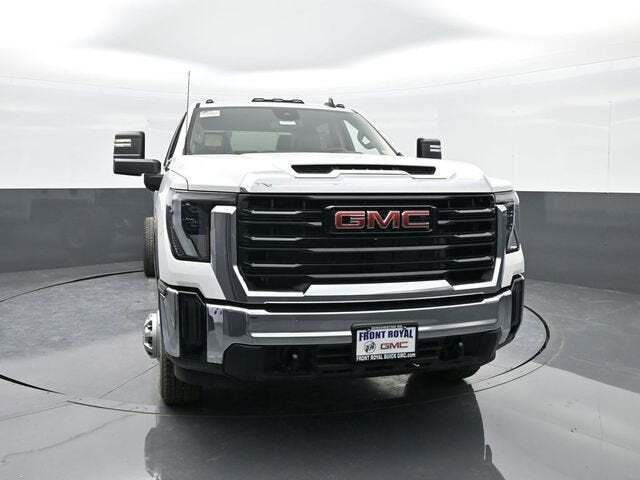 2025 GMC Sierra 3500HD Chassis Pro
