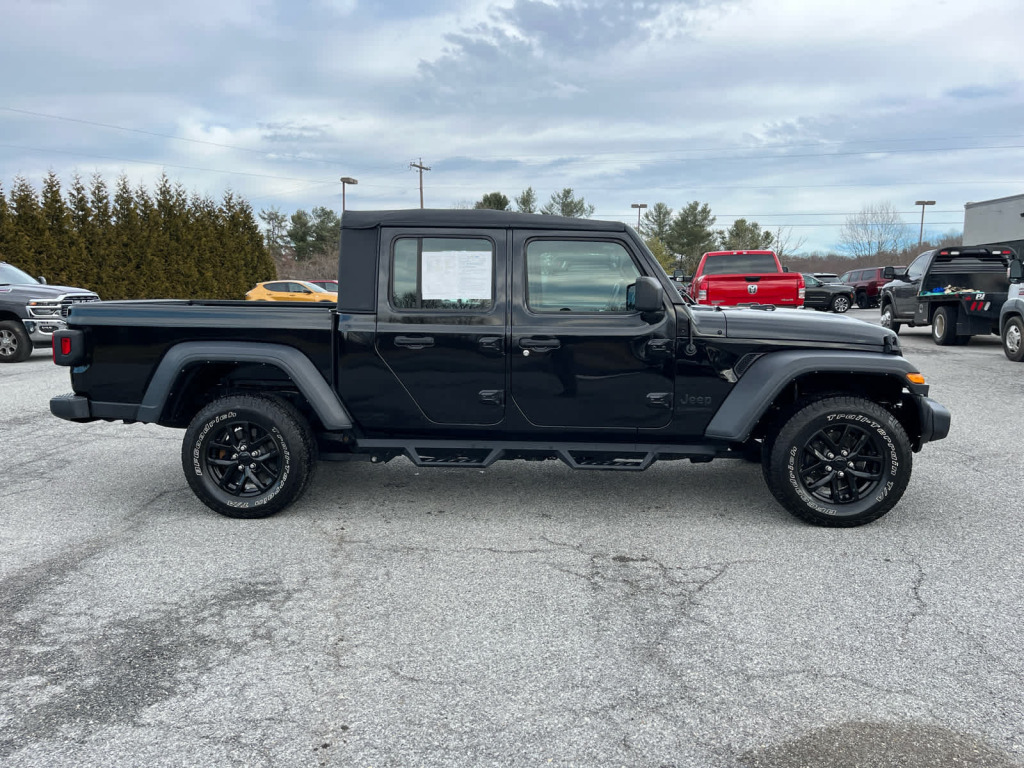 2022 Jeep Gladiator Sport 4x4