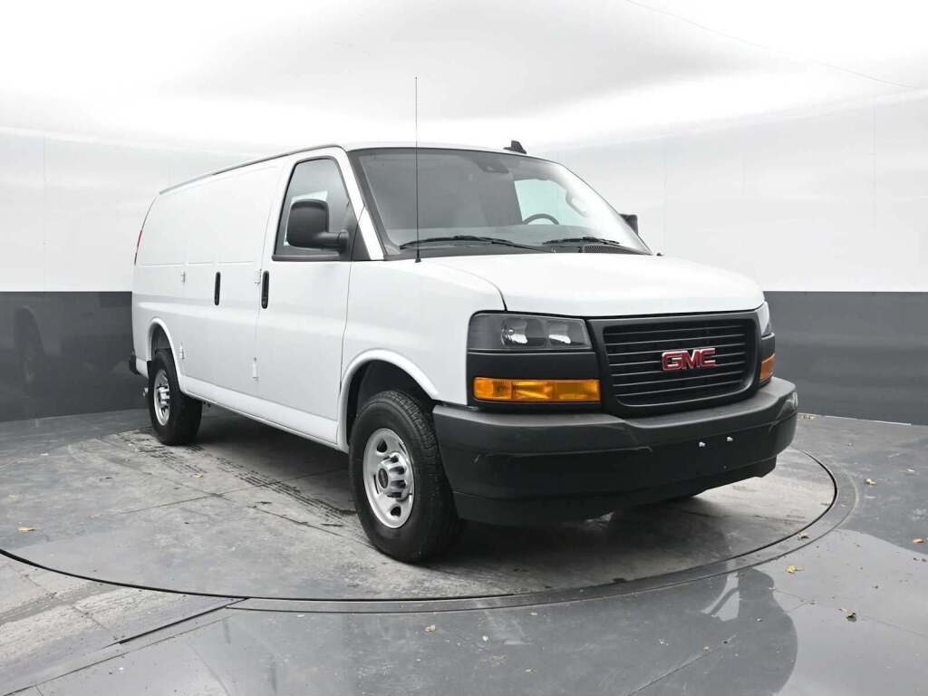 2025 GMC Savana 2500 Work Van