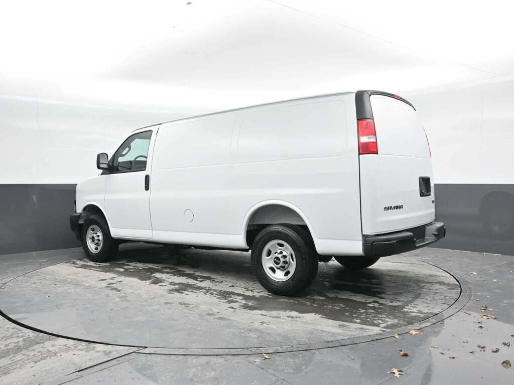 2025 GMC Savana 2500 Work Van
