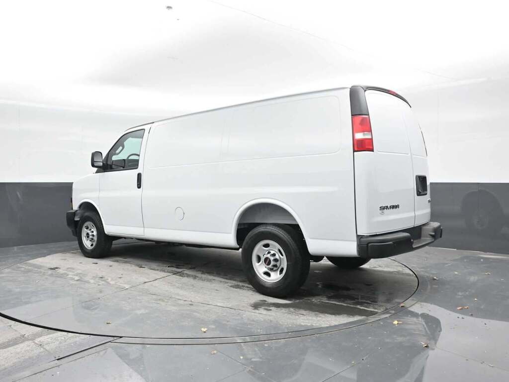 2025 GMC Savana 2500 Work Van