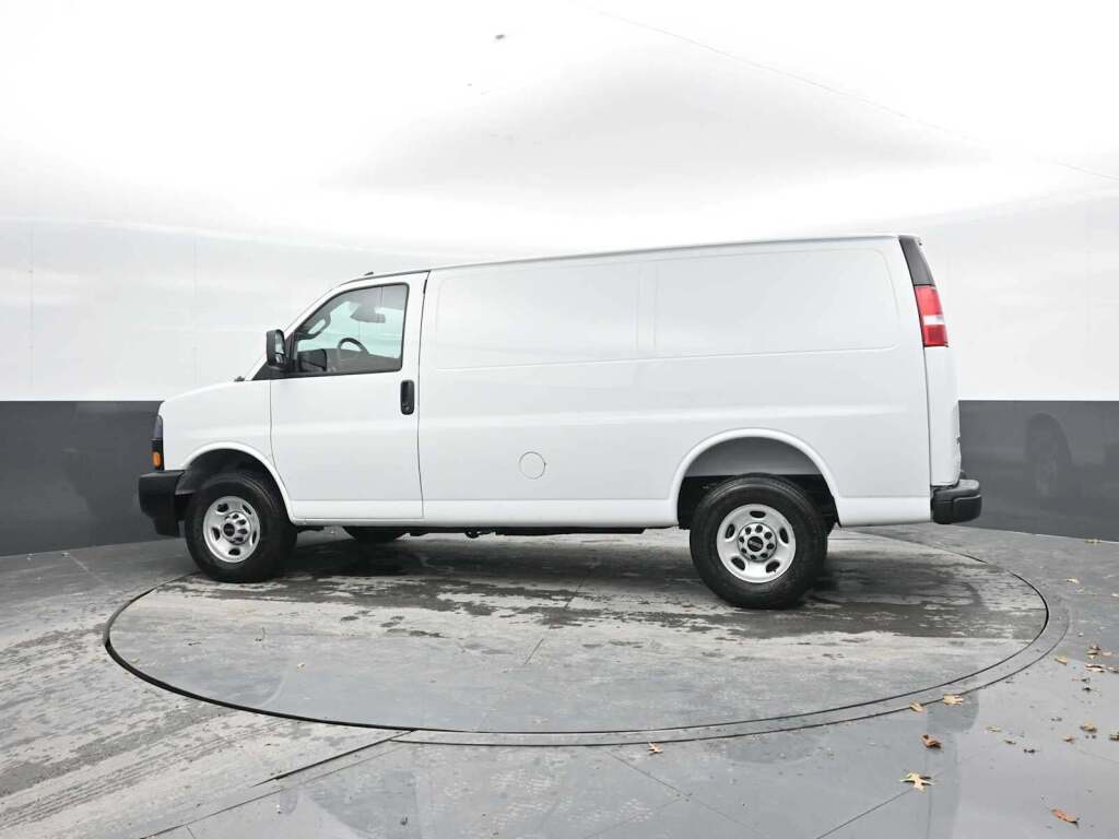 2025 GMC Savana 2500 Work Van