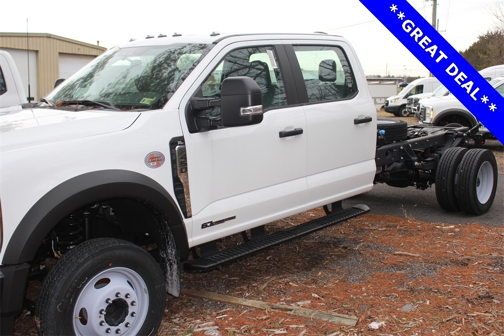 2024 Ford F-450 Chassis XL