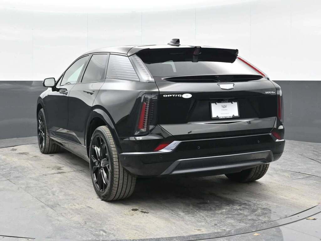 2025 Cadillac OPTIQ Sport 2 AWD