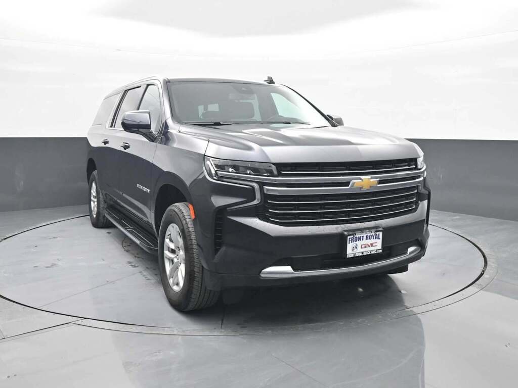 2024 Chevrolet Suburban 4WD LT