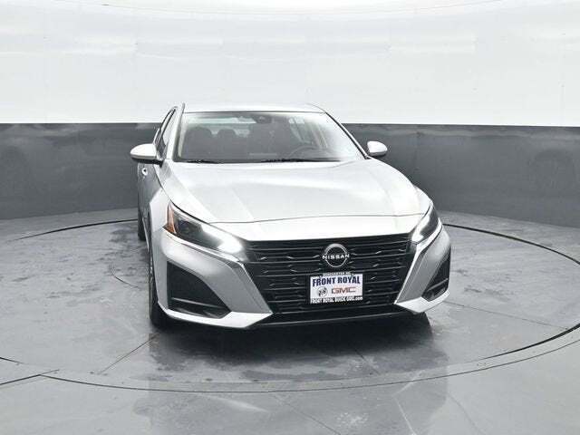 2023 Nissan Altima SV FWD