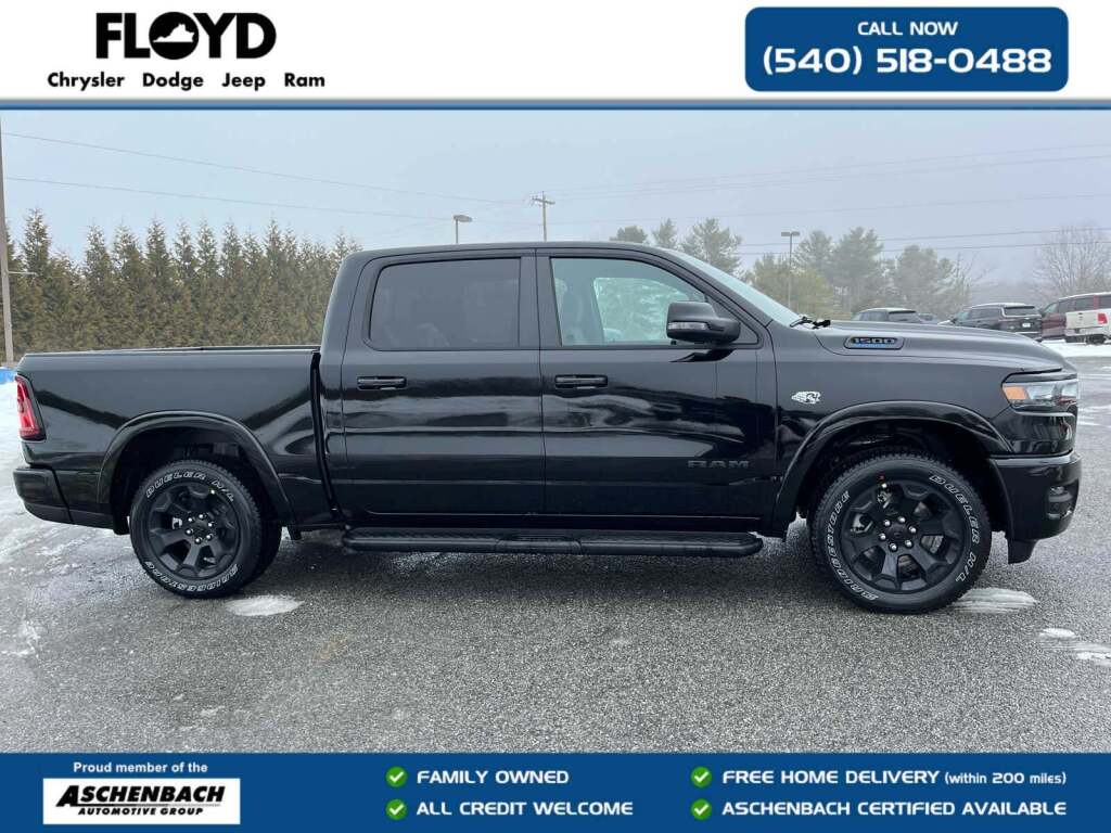 2026 Ram 1500 Big Horn Crew Cab 4x4 5'7" Box