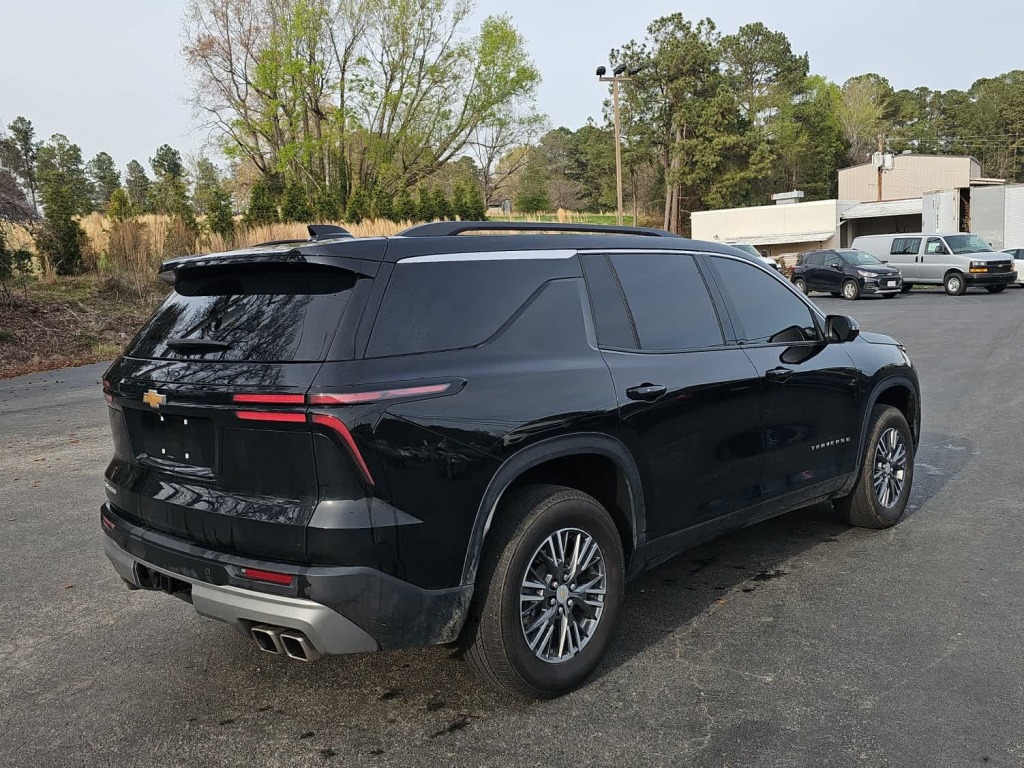 2025 Chevrolet Traverse FWD LT