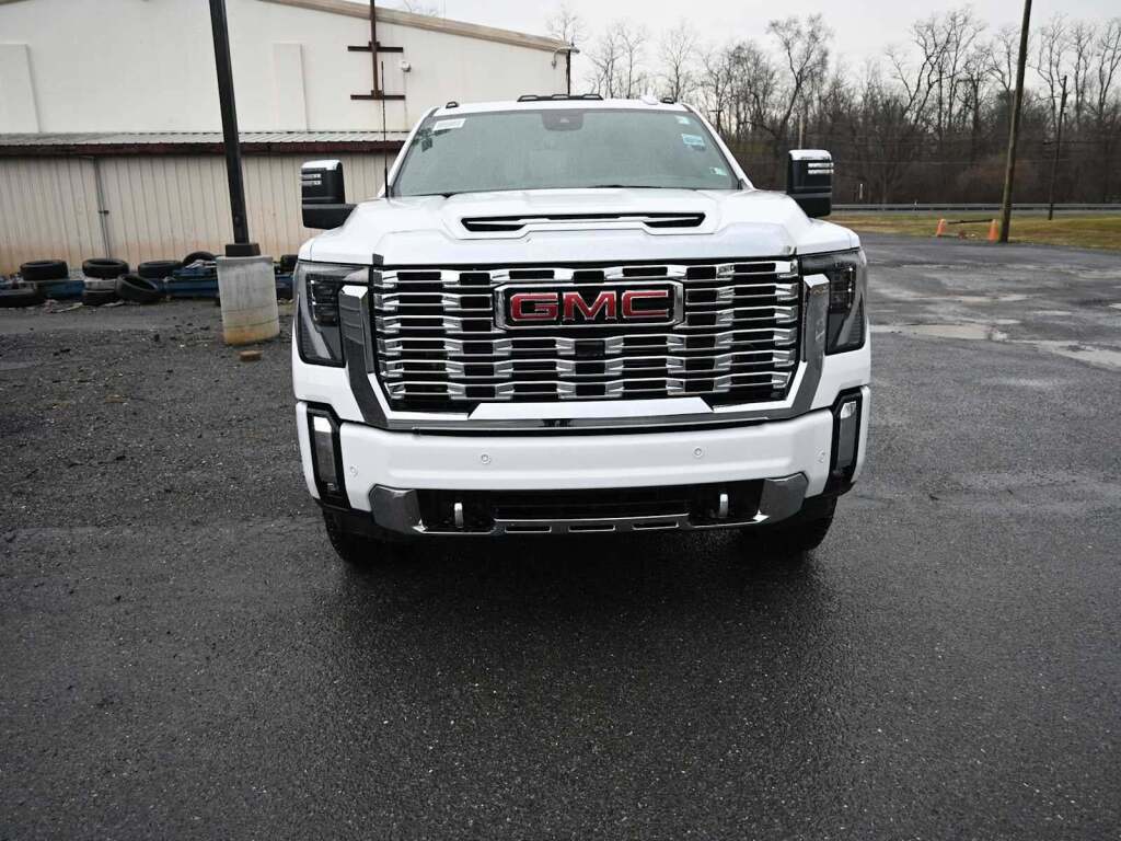 2026 GMC Sierra 3500HD Denali