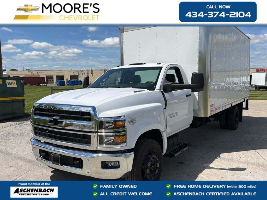 2024 Chevrolet Silverado 6500HD WT