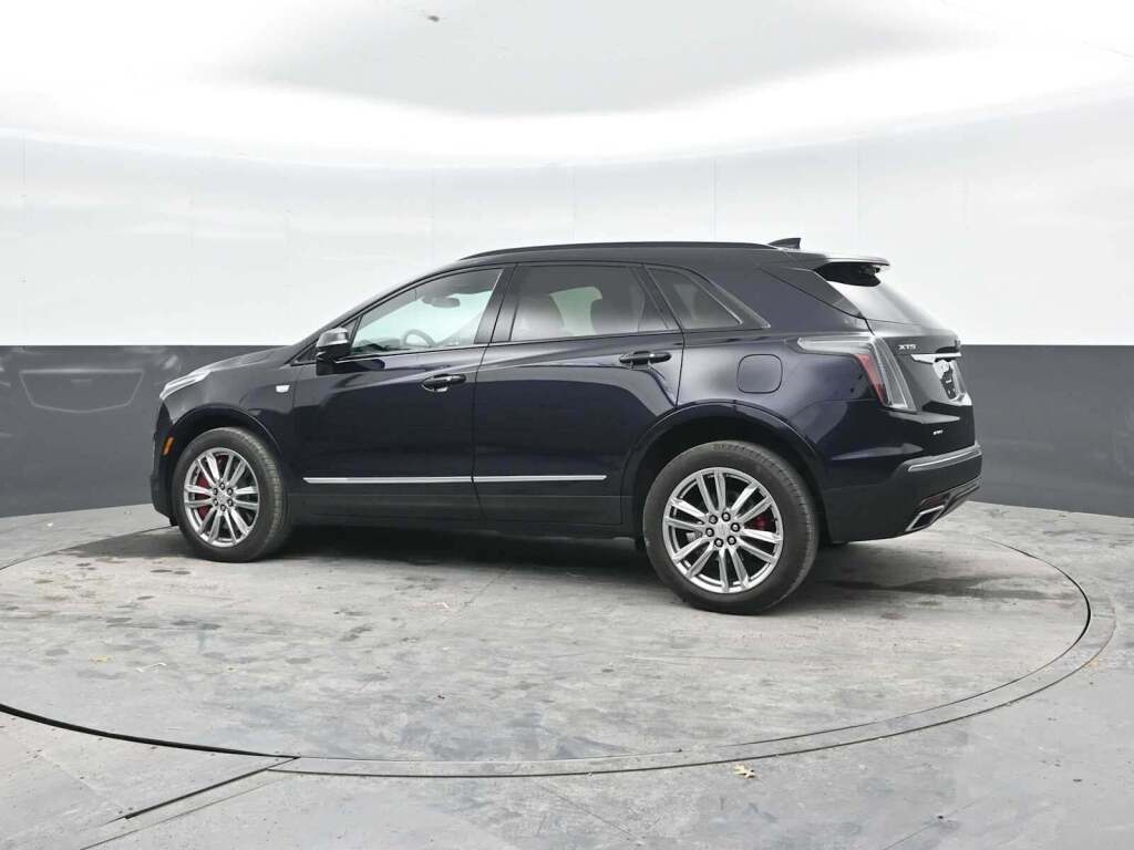 2022 Cadillac XT5 AWD Sport