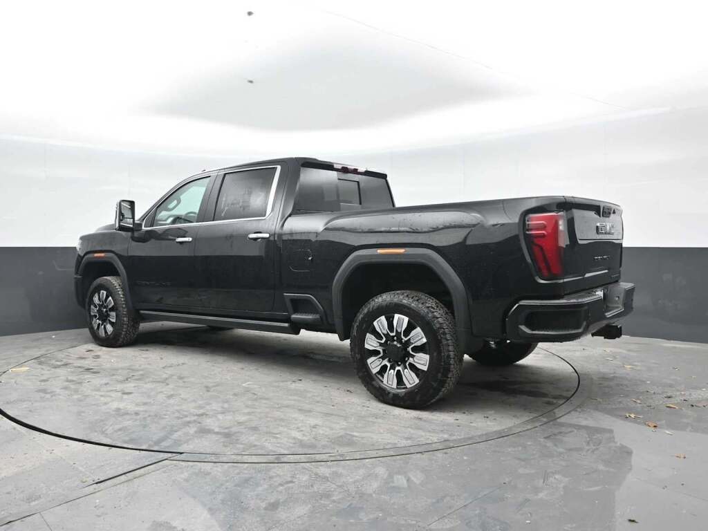 2026 GMC Sierra 2500HD Denali