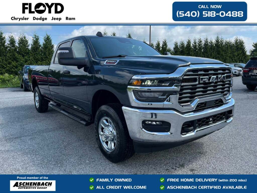 2026 Ram 2500 Tradesman Crew Cab 4x4 8' Box