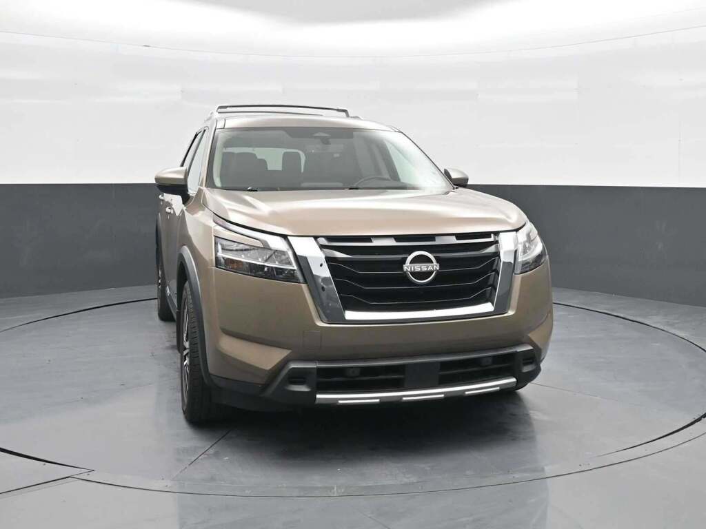 2023 Nissan Pathfinder Platinum 4WD