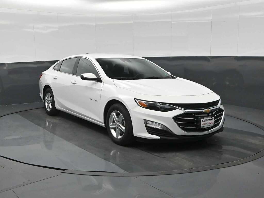 2025 Chevrolet Malibu FWD LS