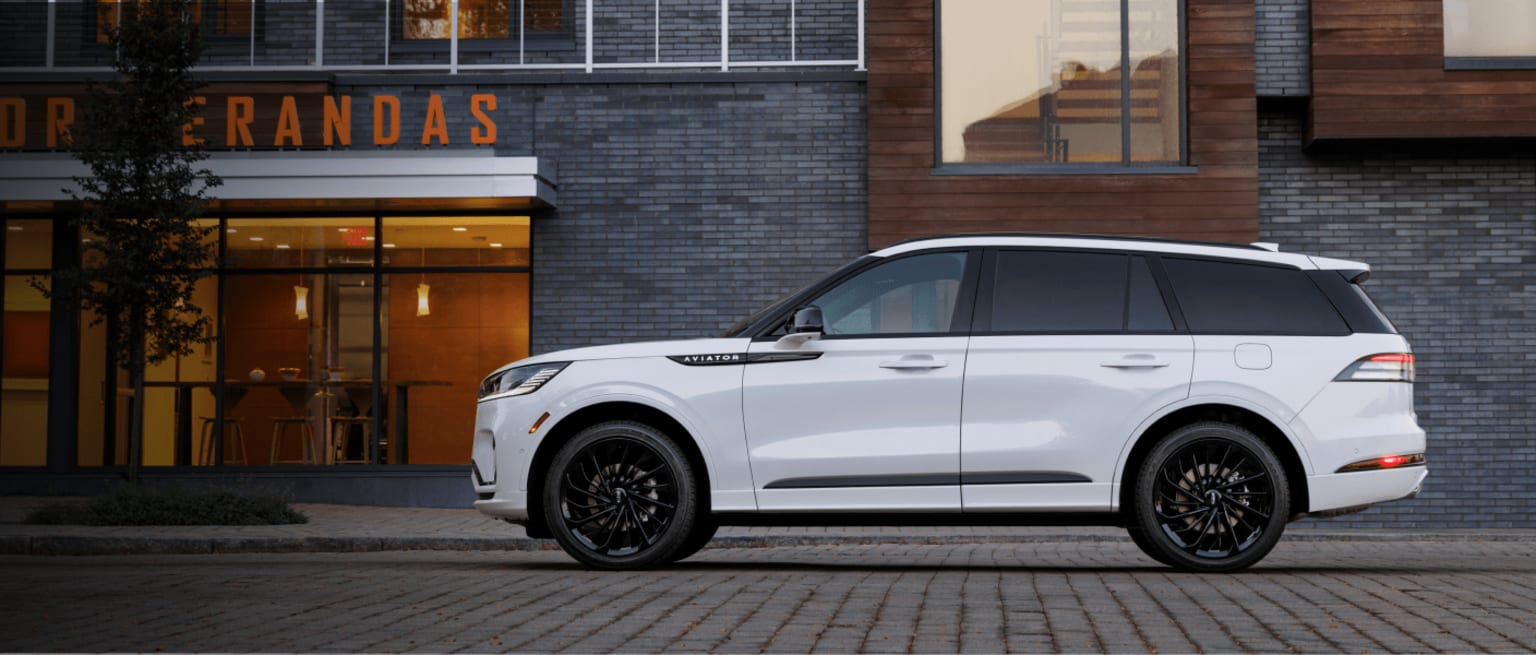 Lincoln Aviator at J.C. Lewis Lincoln Savannah serving Hardeeville and Lowcountry luxury SUV shoppers