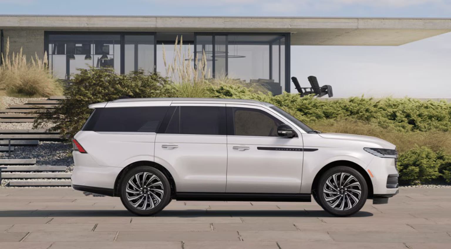 2025 Lincoln Navigator Exterior Color Option Pristine White Metallic Tri-Coat