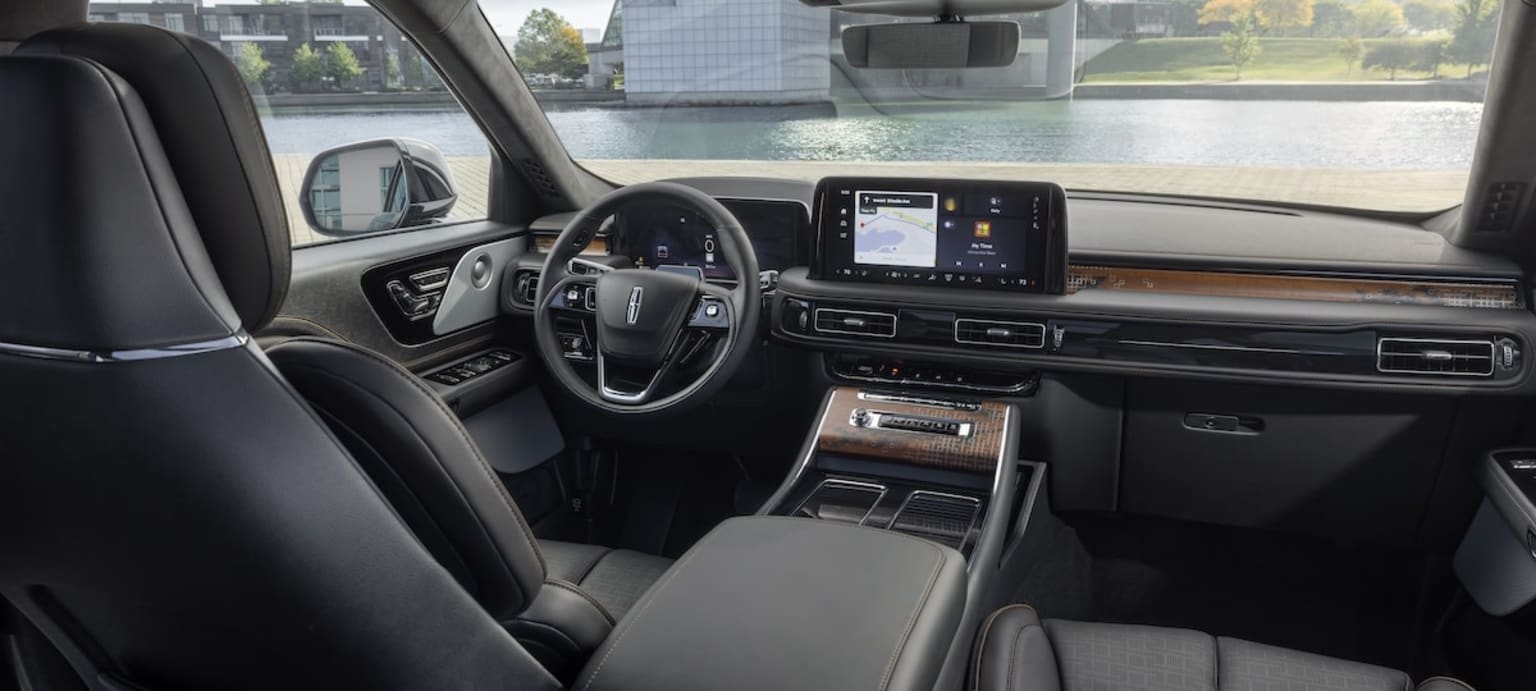 Lincoln Aviator Black Label interior shot 